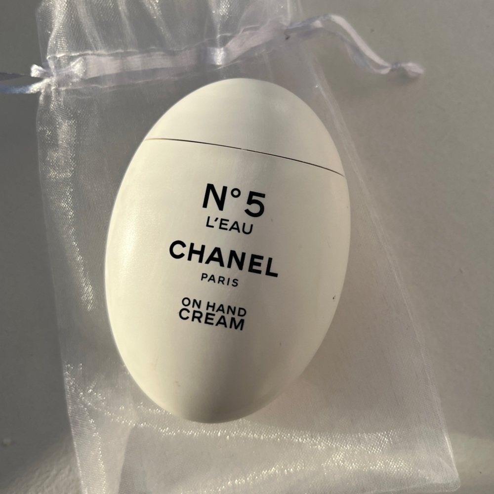 NEW CHANEL N°5 L'EAU Hand Cream, 1.7-oz.